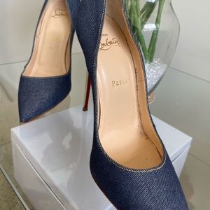 So kates 
Christian louboutin women heels